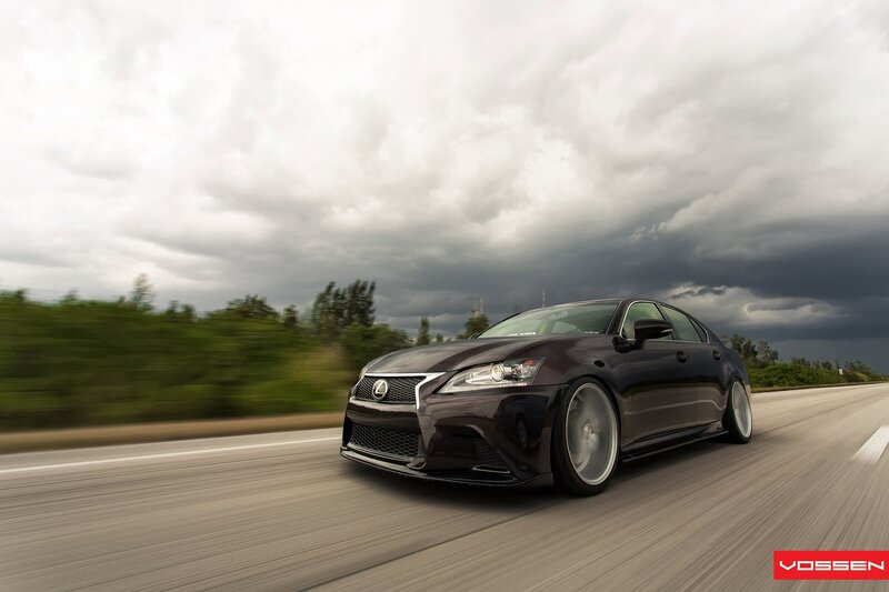 Lexus GS in motion on highway
