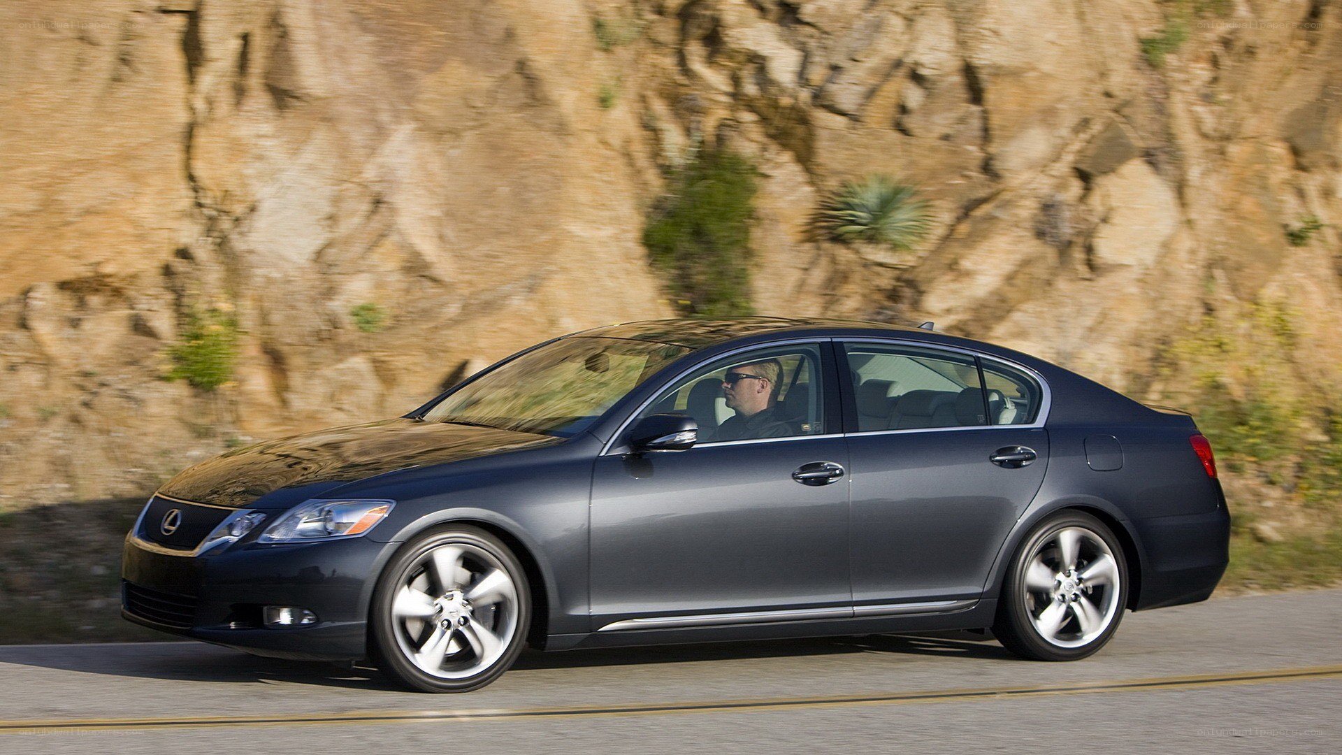 Lexus GS in motion on road