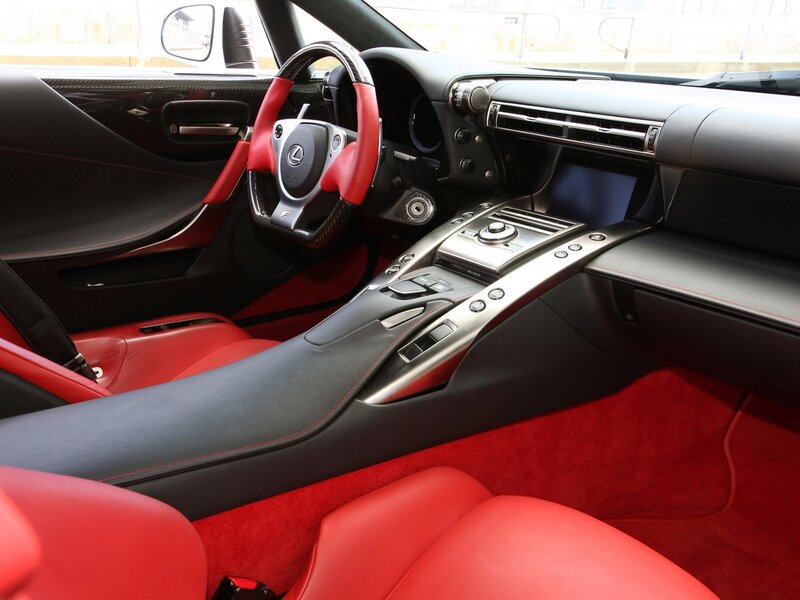 Lexus LFA interior