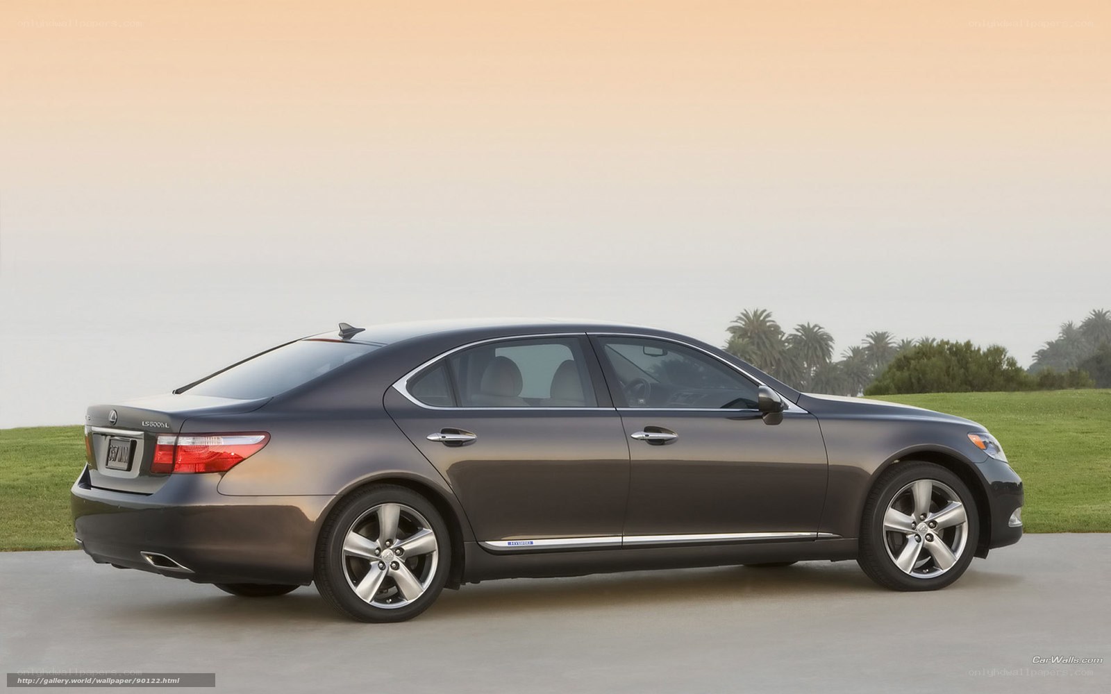Lexus LS 600h L sedan