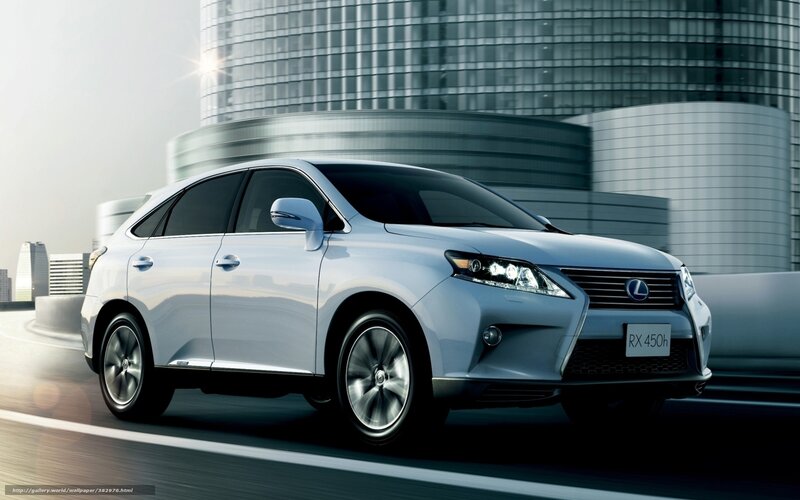 Lexus RX 450h in city