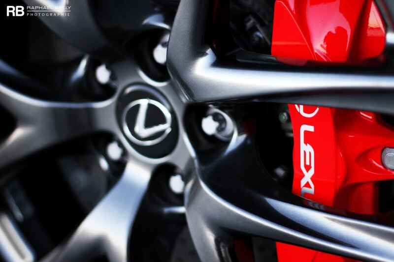Lexus wheel and brake detail