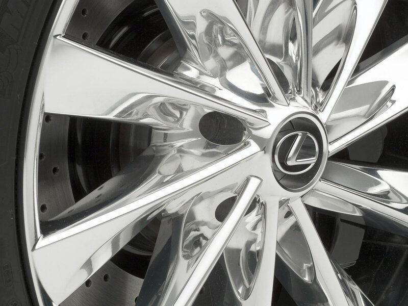 Lexus wheel close-up