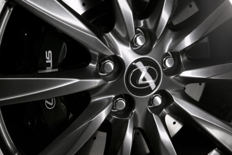 Lexus wheel close-up