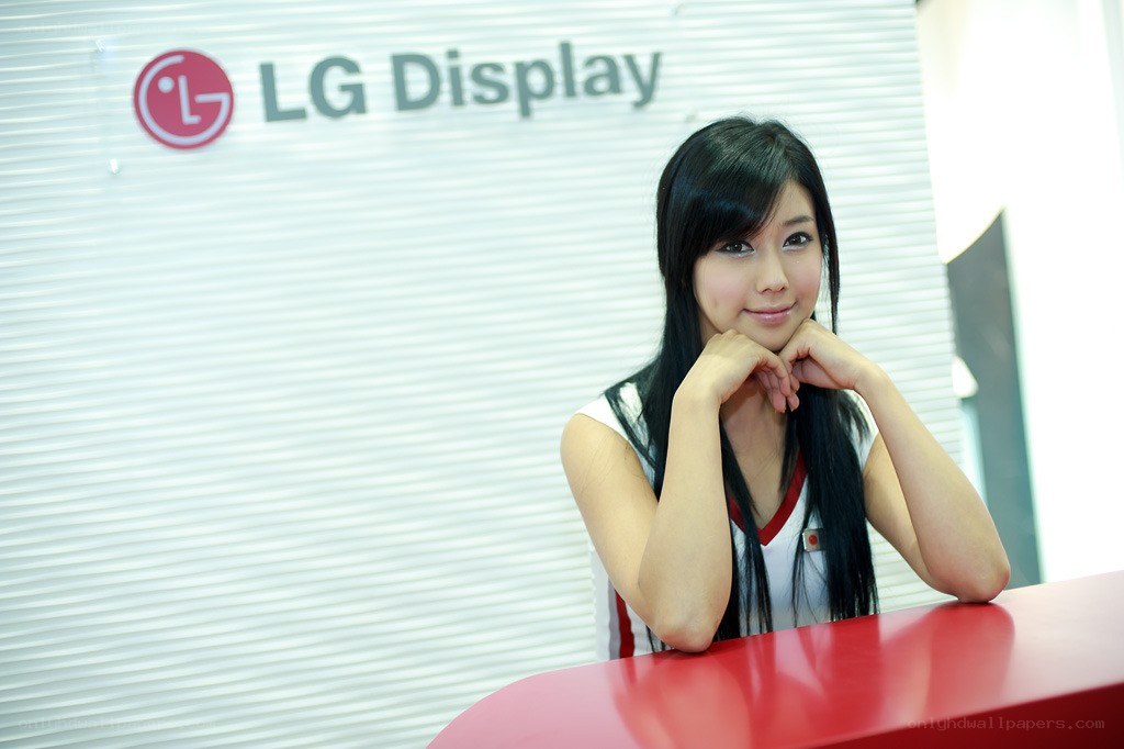 LG Display event model