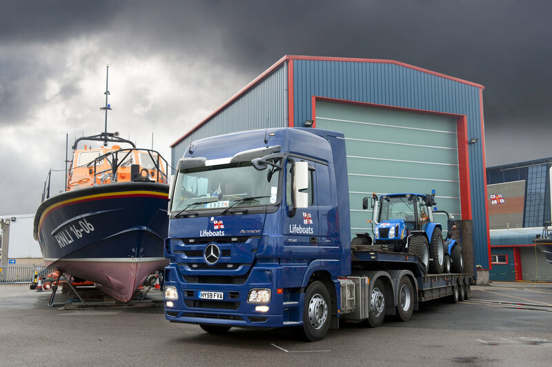 Lifeboat transport truck