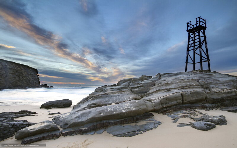 Lifeguard Tower on Rocks — Blue