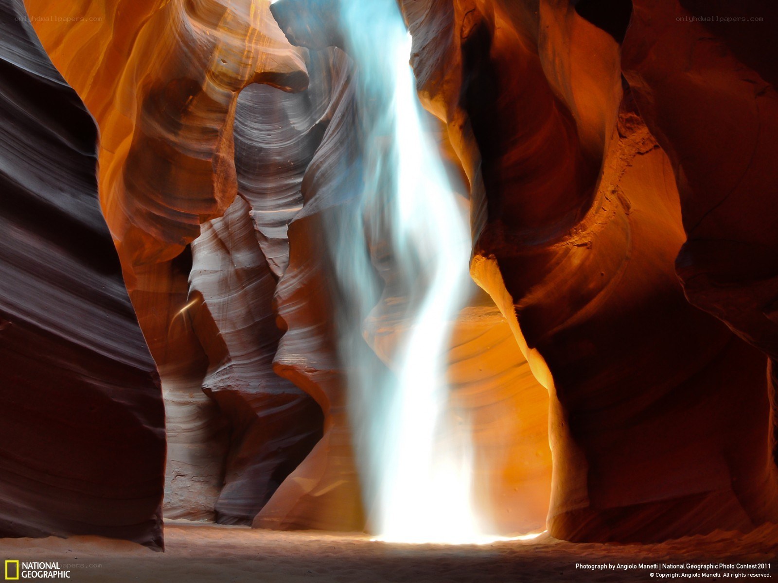 Light beam in a canyon