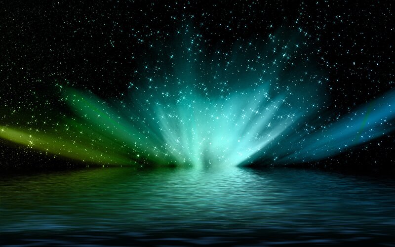 Light Beams over Water — Green
