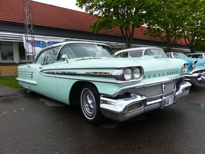 Light Blue Classic Car — Light Blue, Calm, Spring