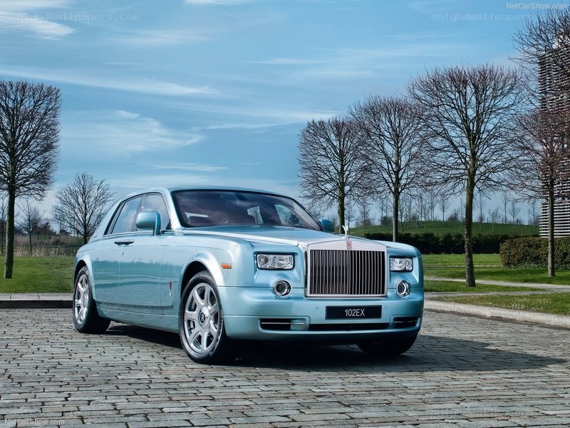light blue Rolls-Royce Phantom