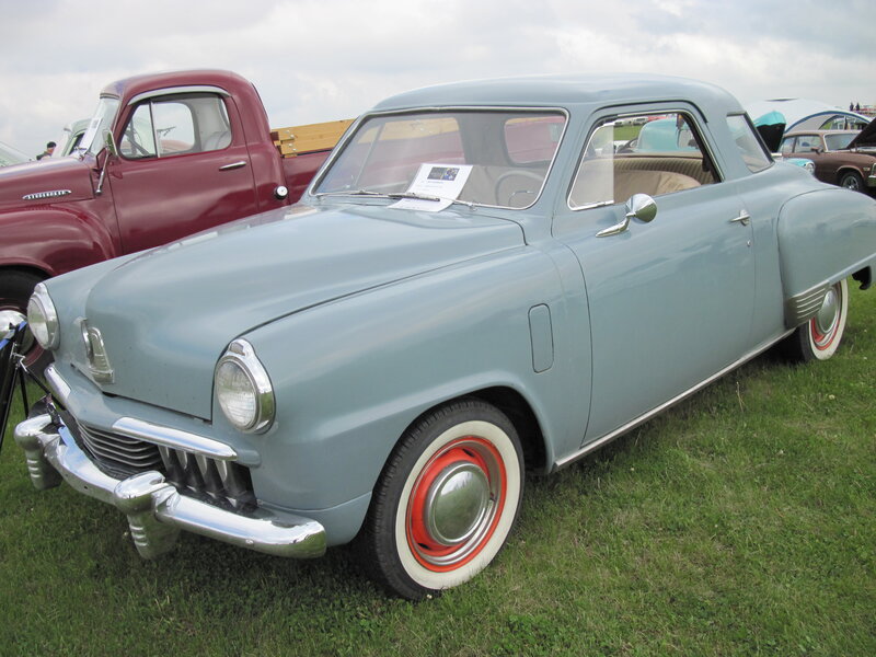 Light-blue Vintage Car — Blue, Calm, Afternoon
