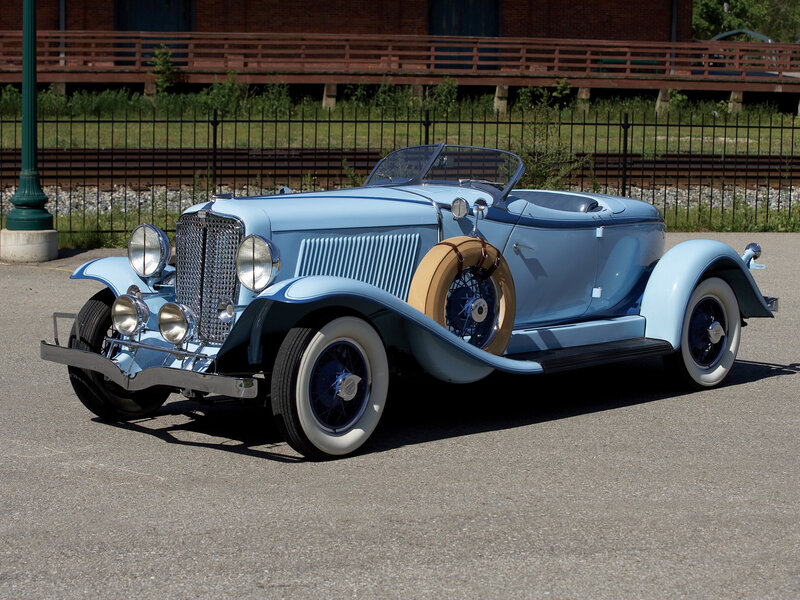 Light-blue Vintage Car — Blue, Calm