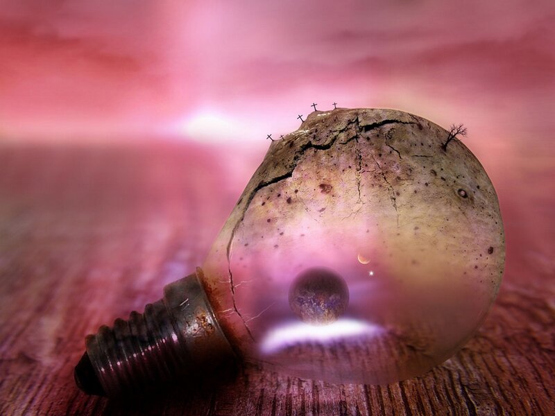 Light bulb with planet inside