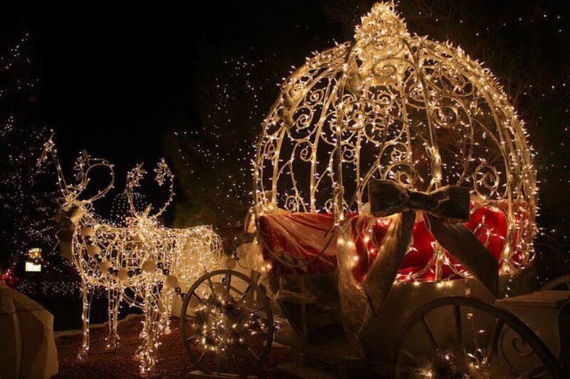 Light-decorated Carriage