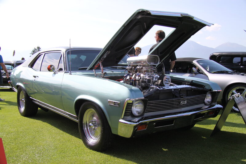 Light Green Classic Car — Outdoor, Afternoon