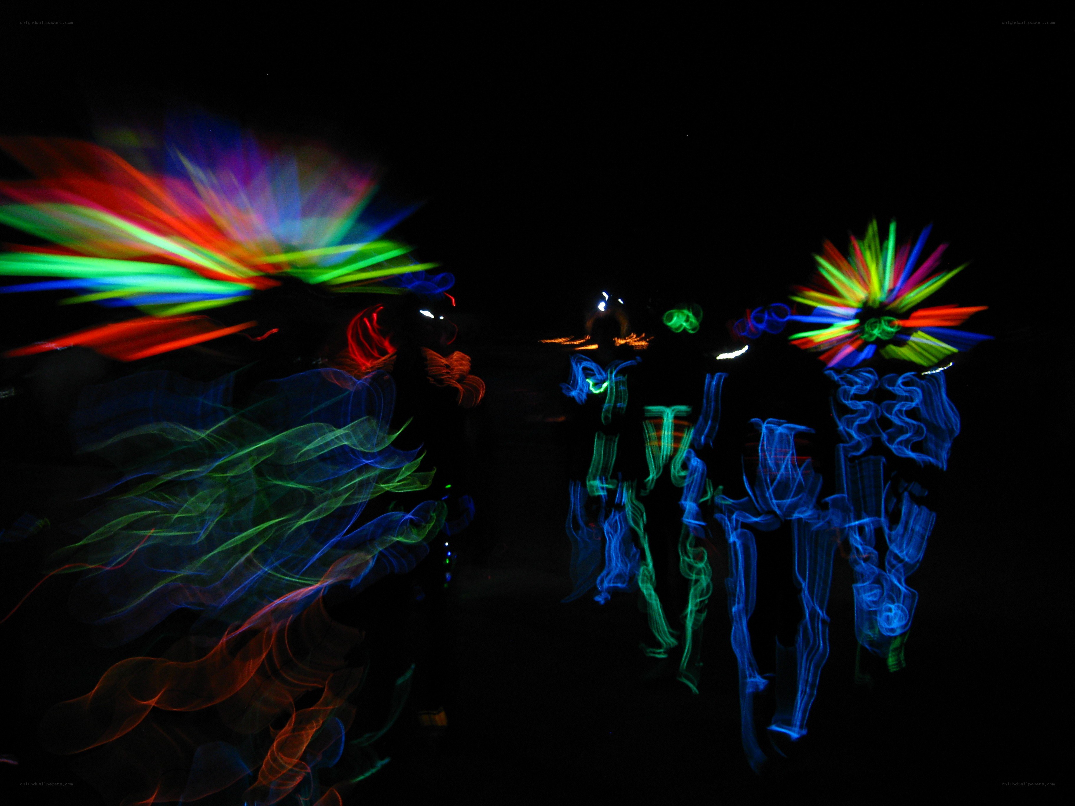 Light painting dancers at night