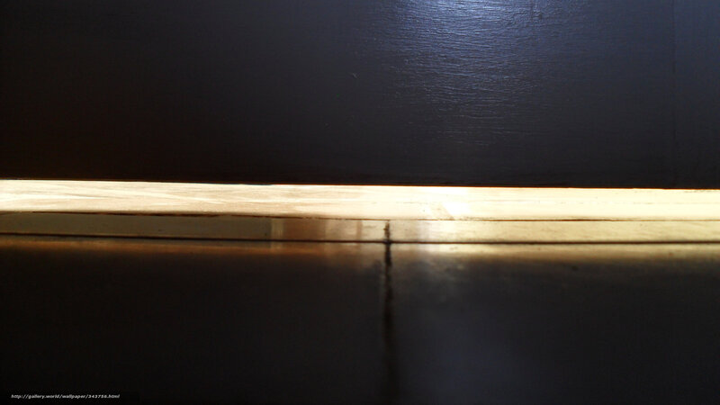light under door frame