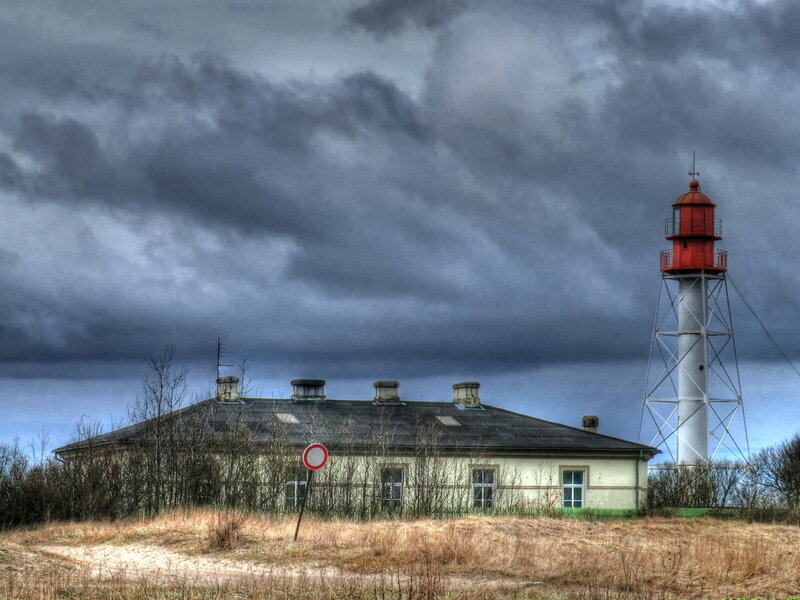 Lighthouse and Building — Gray