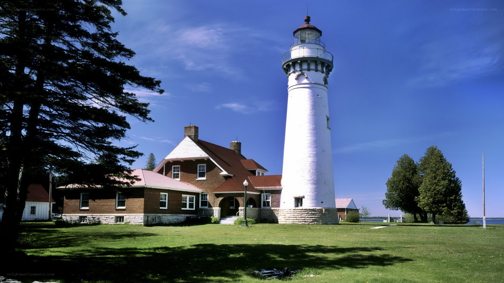 lighthouse and keeper's house