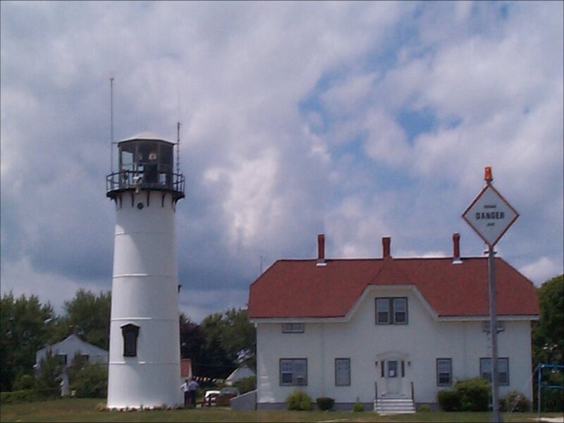 Lighthouse and Keeper's House — White