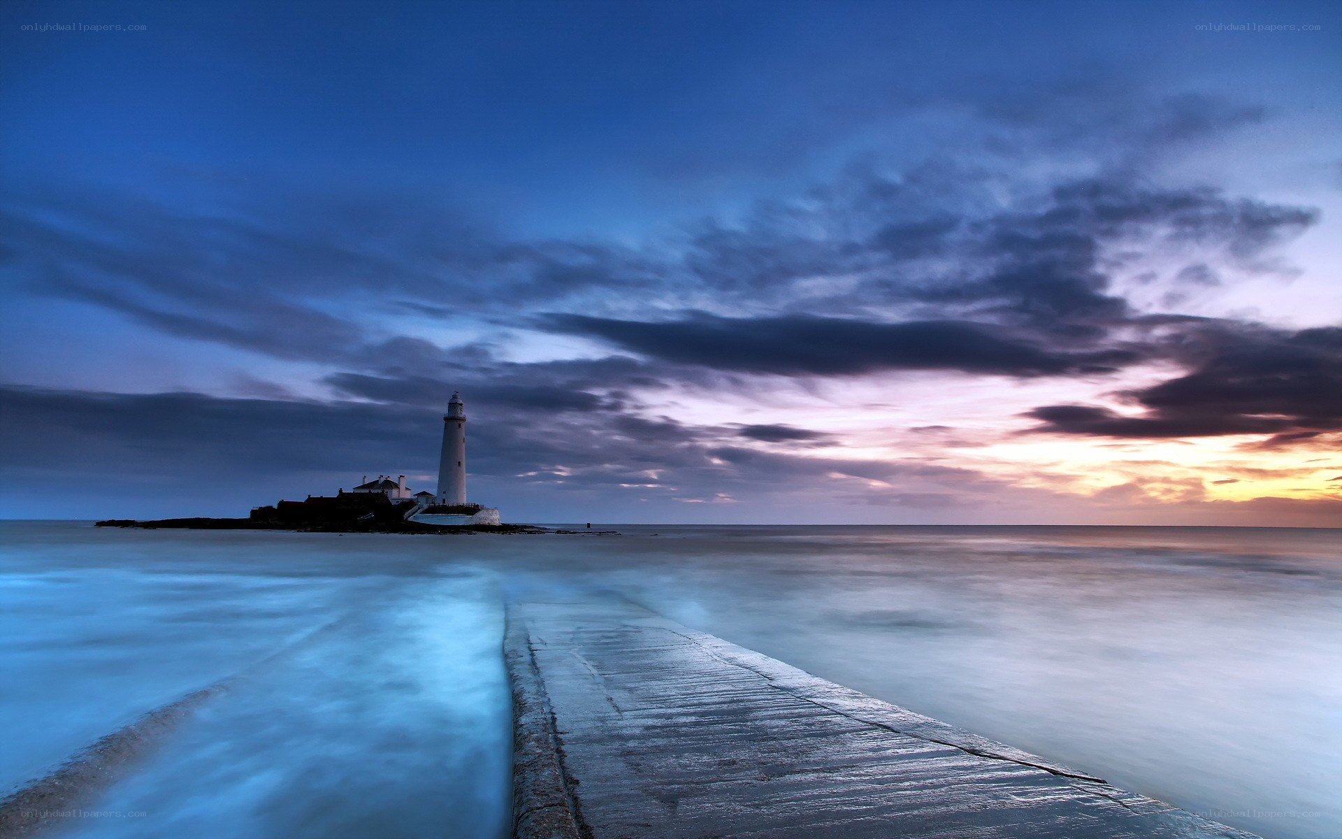 Lighthouse at dusk with long exposure