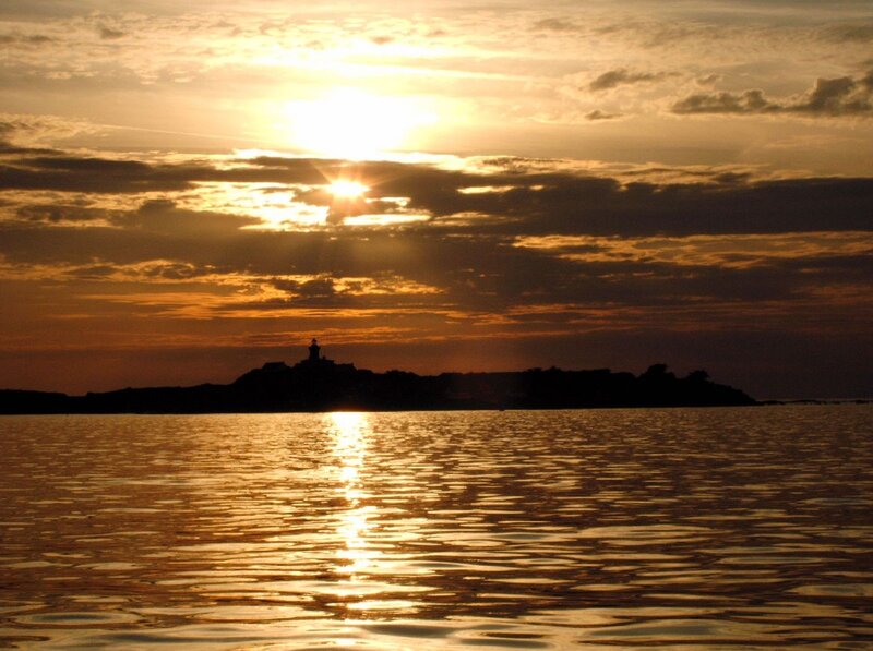 Lighthouse at Sunset — Gold, Serene