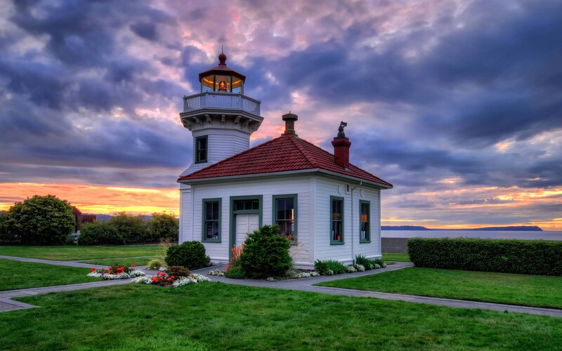 Lighthouse at Sunset — Green, Dramatic, Photograph