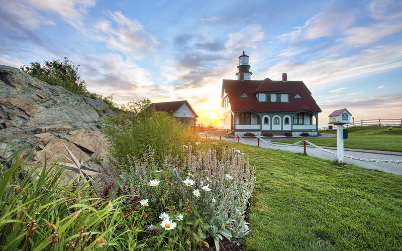 Lighthouse at Sunset — Green, Serene