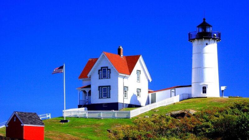 Lighthouse on Grassy Hill — Blue, Serene