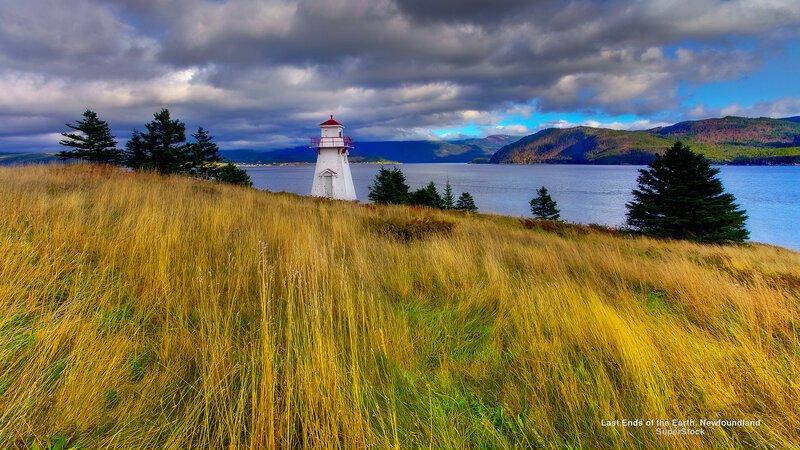 Lighthouse on Grassy Hill — Yellow