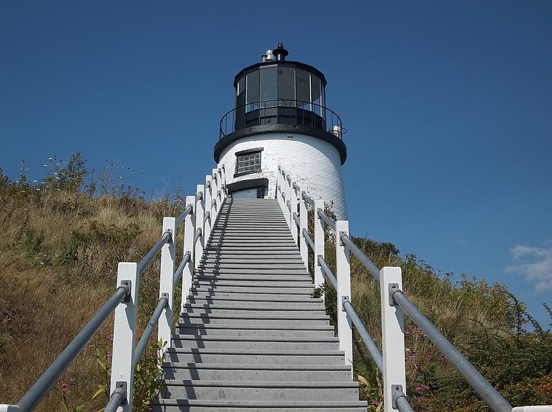 Lighthouse on Hill — White, Serene
