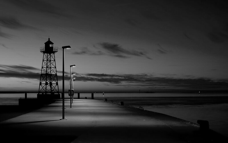 Lighthouse on Pier — Black, Serene