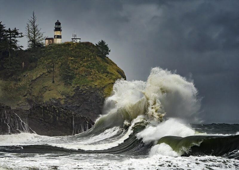 Lighthouse on Rocky Cliff — Gray, Dramatic, Photograph