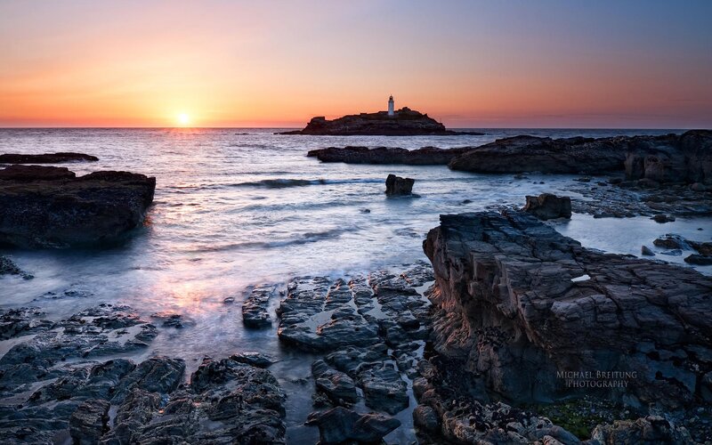 Lighthouse on Rocky Island — Orange, Serene