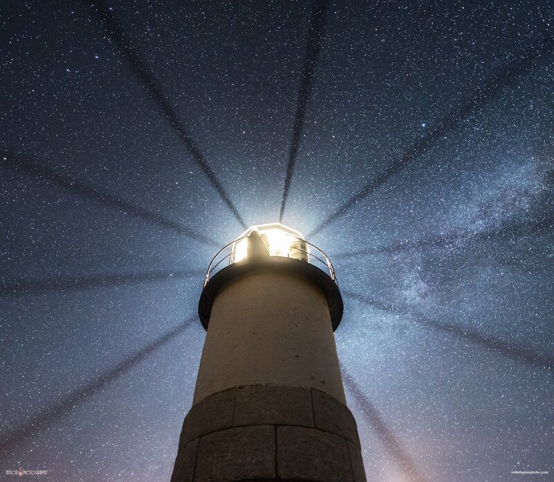 Lighthouse under Stars — Blue, Serene