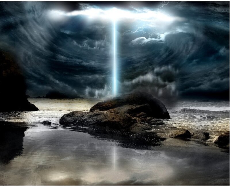 Lightning Bolt on Beach — Black, Dramatic