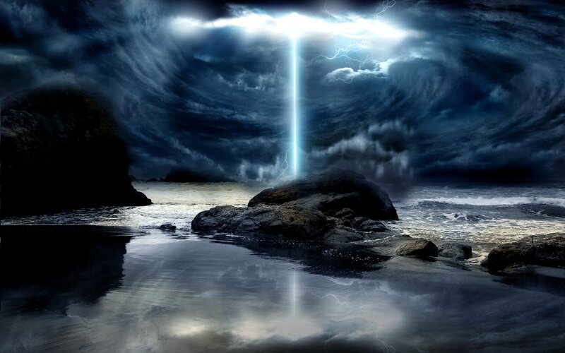 Lightning Bolt on Beach — Blue