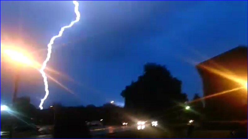 Lightning Bolt Striking — Blue, Dramatic