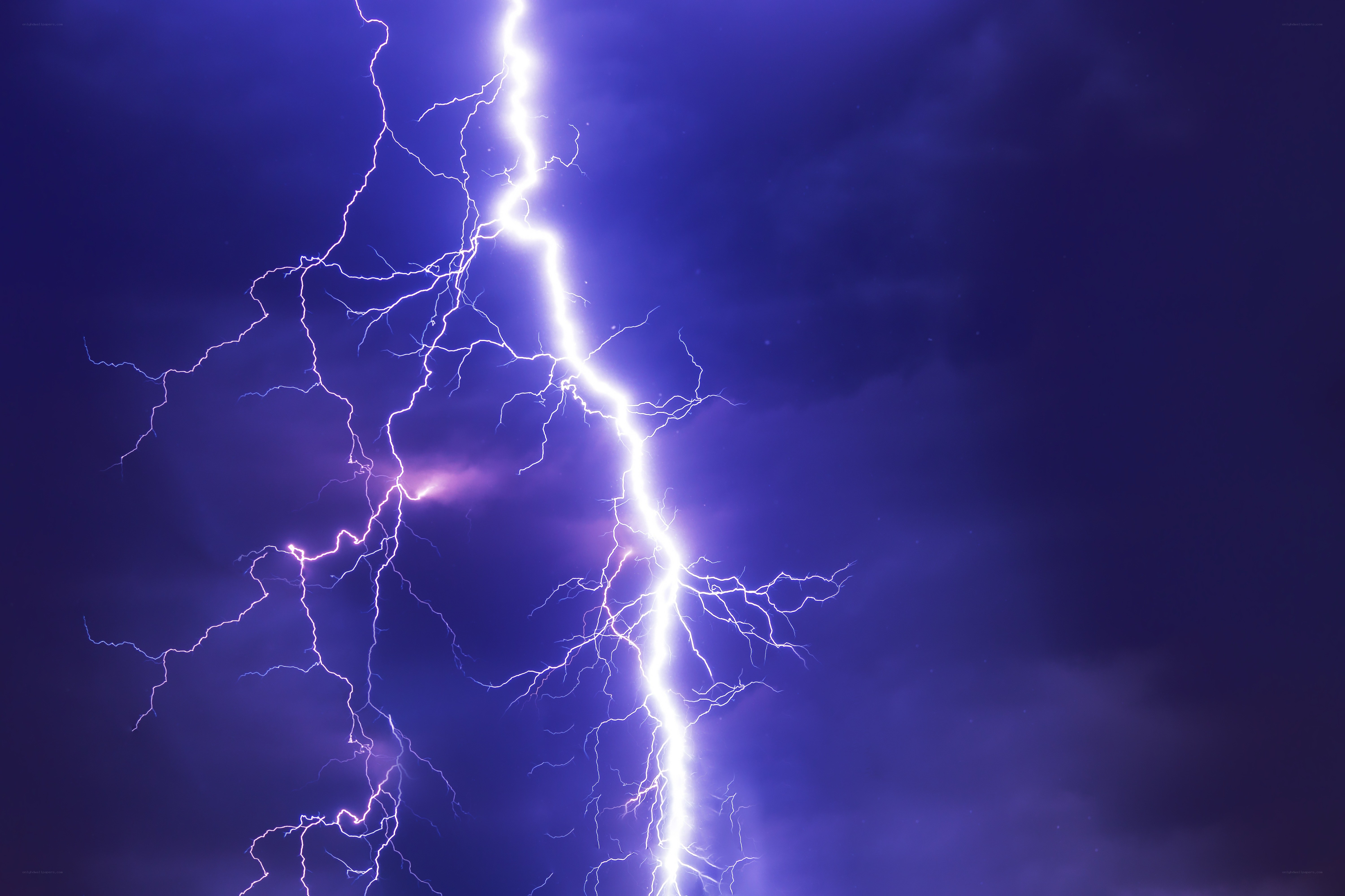 Lightning bolt striking down