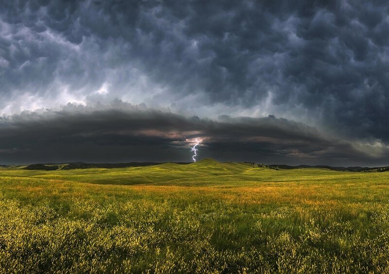 Lightning over Grassland — Green