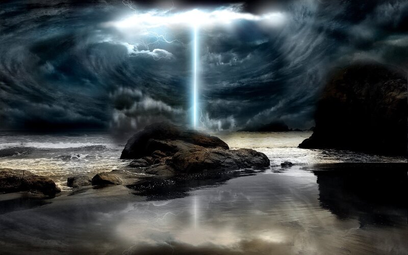 Lightning storm at the beach
