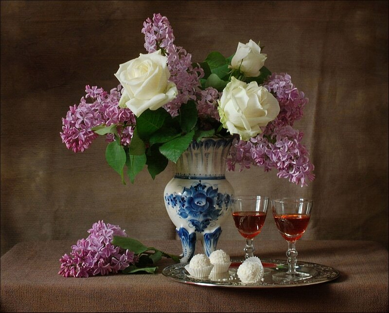 Lilac and Rose Bouquet — Brown