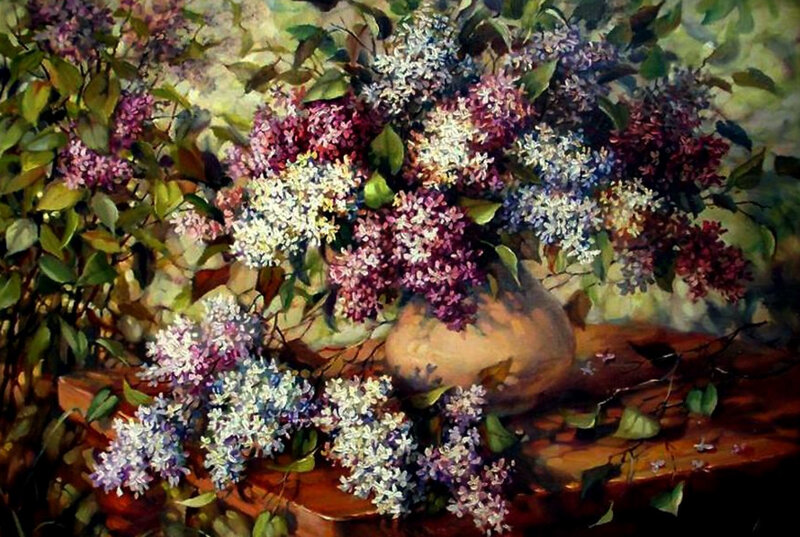 Lilac bouquet in a vase