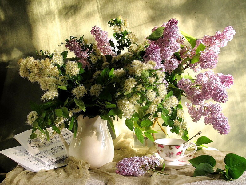 Lilac Bouquet in Pitcher — Purple, Serene