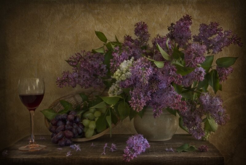 Lilac Bouquet with Grapes