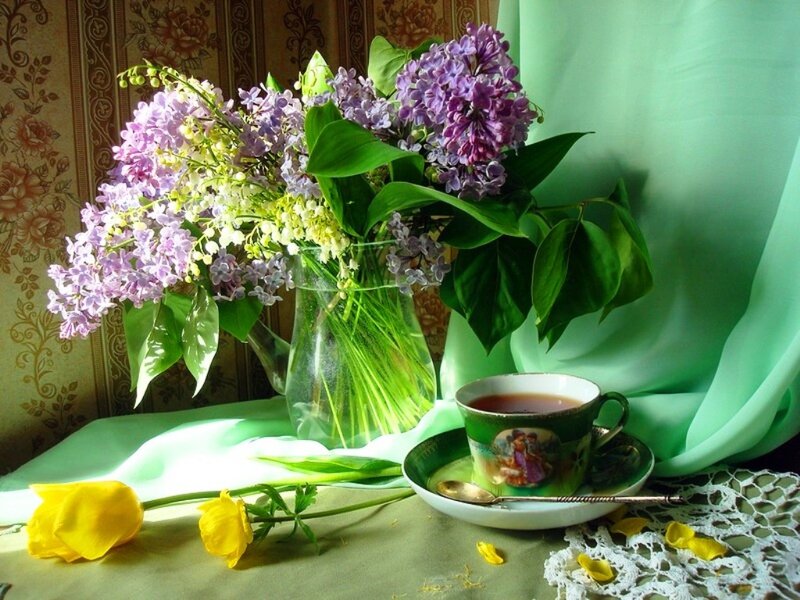 Lilac Bouquet with Tea Cup