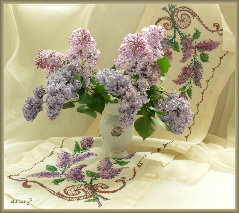 Lilac flowers in a vase