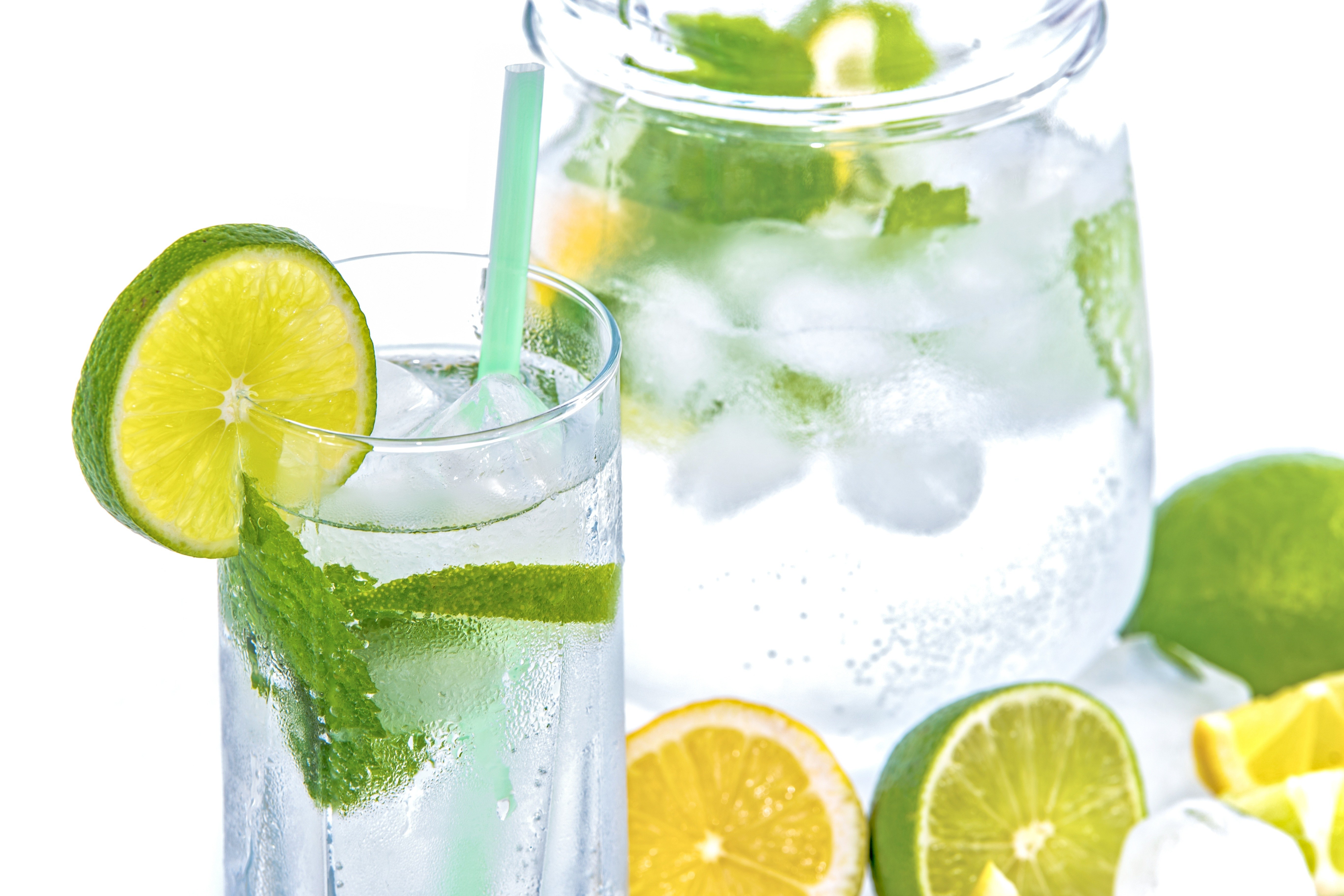 Lime and mint drink