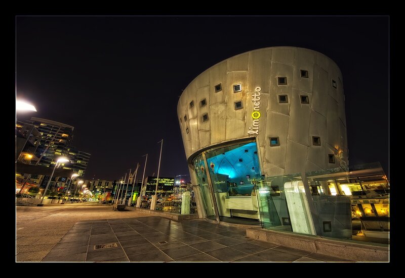 Limonetto building at night